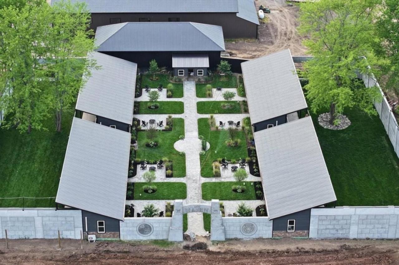 Big Cat Bungalows At The Haven - Lion 2 Canastota Exterior foto